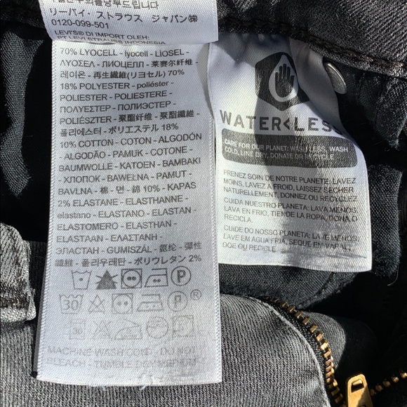 Levi’s High Rise Skinny - Picture 5 of 5